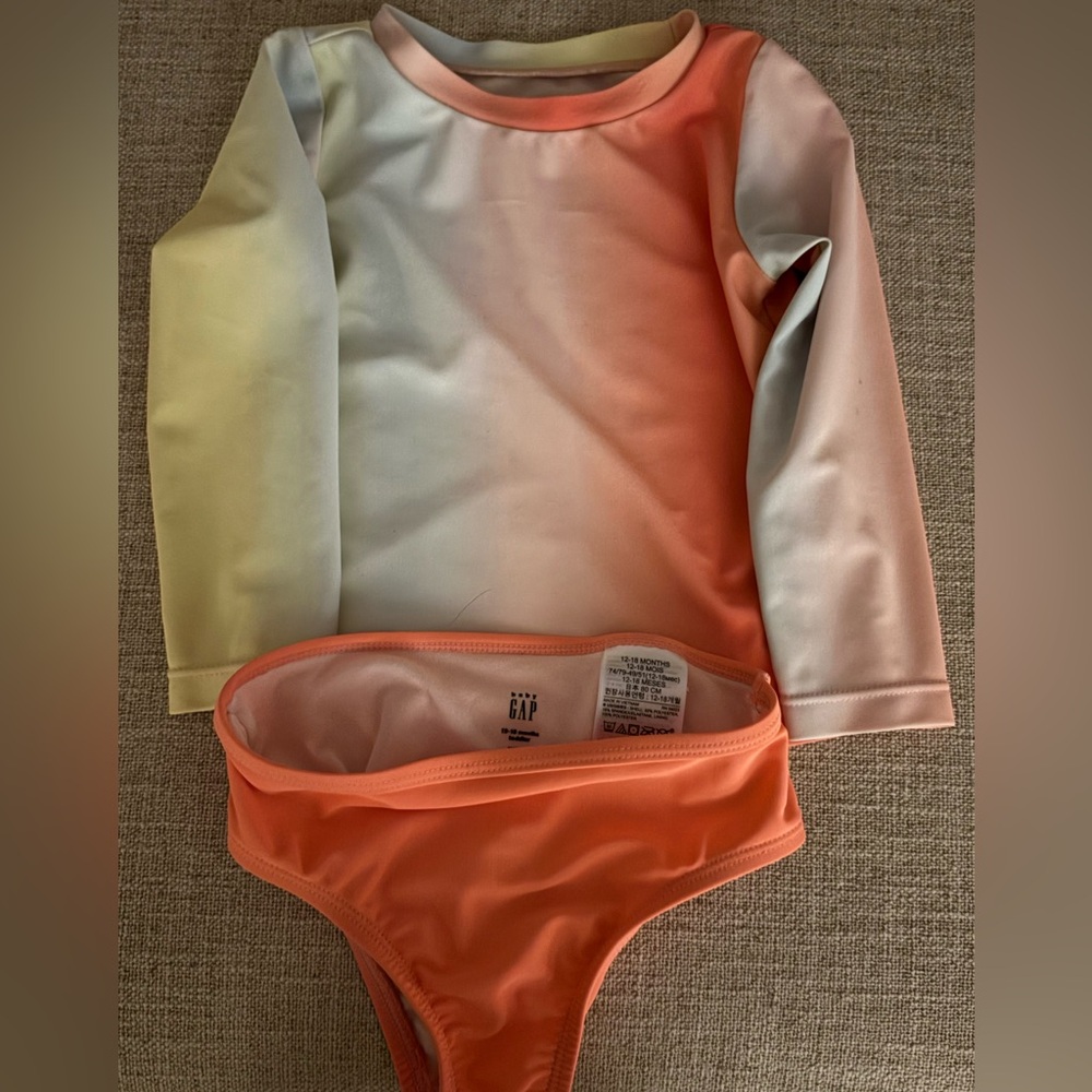 GAP Girls Orange/Yellow Swimsuit 12-18M 2Piece w/Bikini Bottom & Long SleeveTank